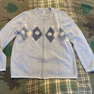Croft and Barrow zip front holiday sweater, size medium